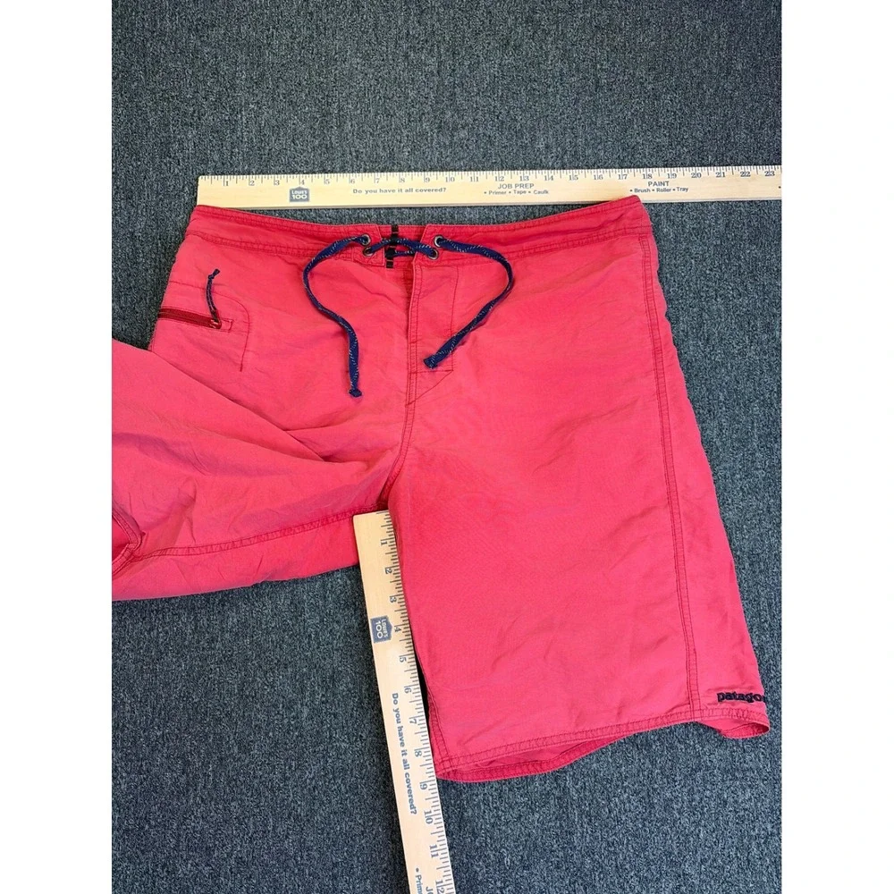 Patagonia Mens Red Board Shorts Swim Trunks Size 35‎ Nylon Lace Up Pocket